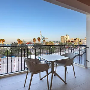  Apartment Gem Beachfront With Amazing Bay And Sea Views