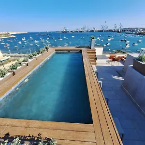3* Hotel South32