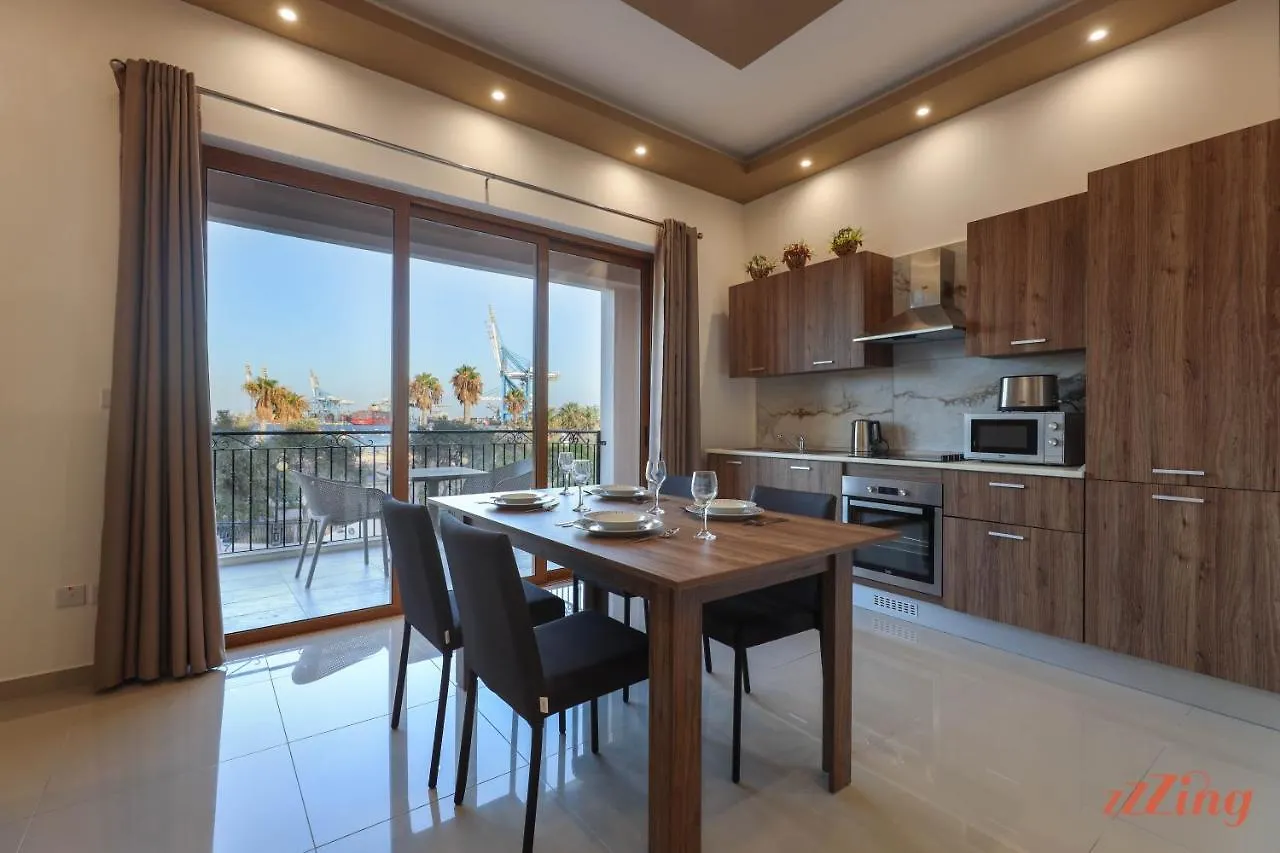 Luxurious Duplex Seafront Apt W Amazing Sea Views Birzebbuga Apartment