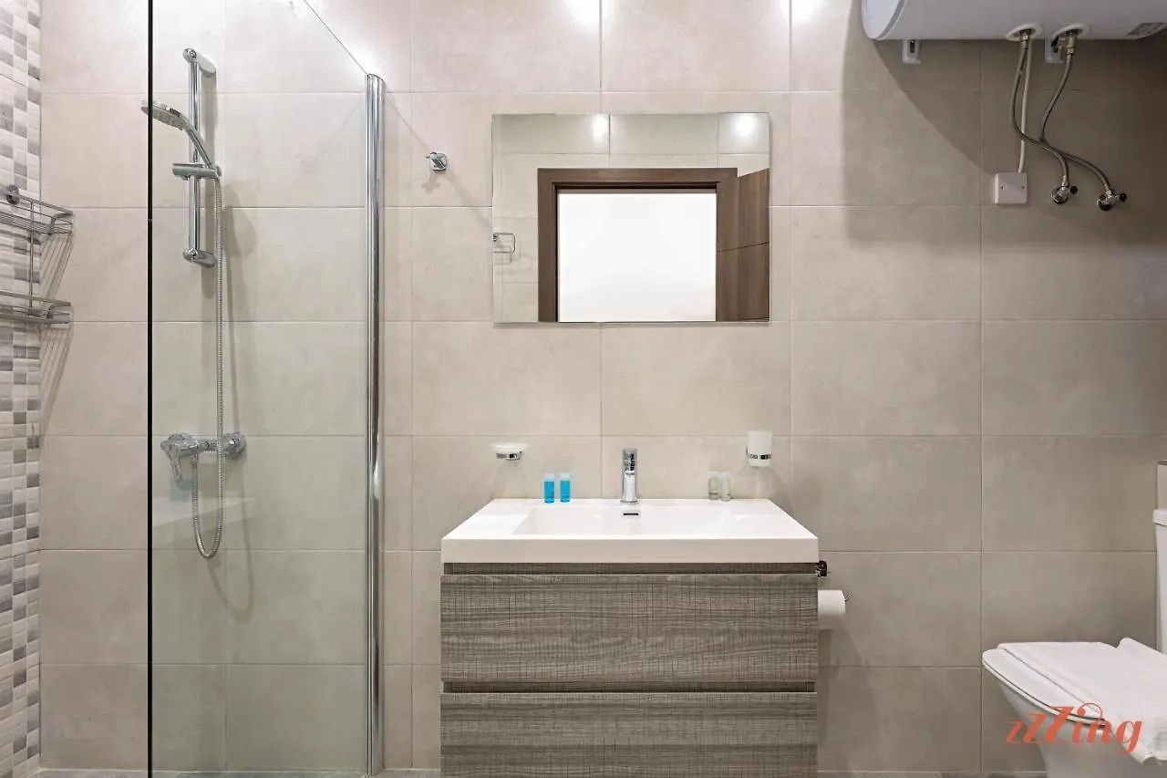 Luxurious Duplex Seafront Apt W Amazing Sea Views Birzebbuga Malta